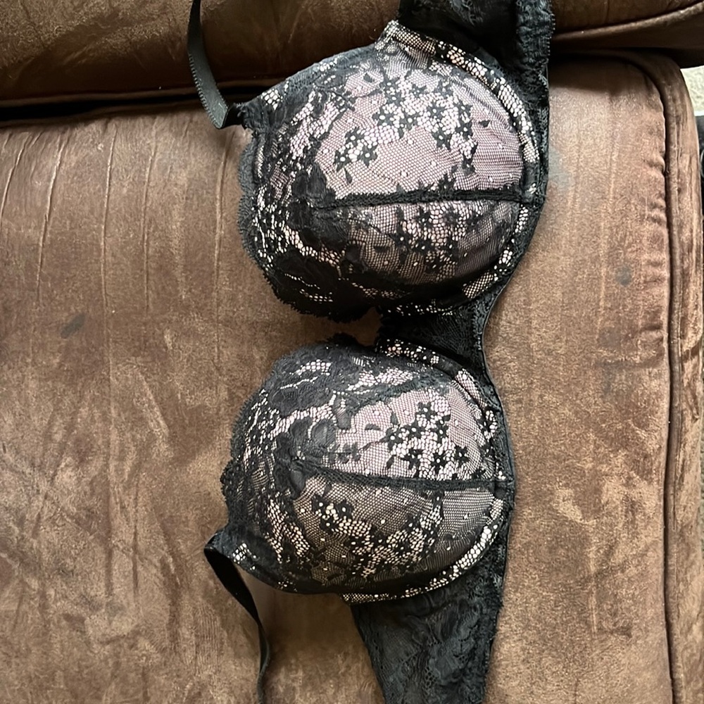 Victoria Secret 34D